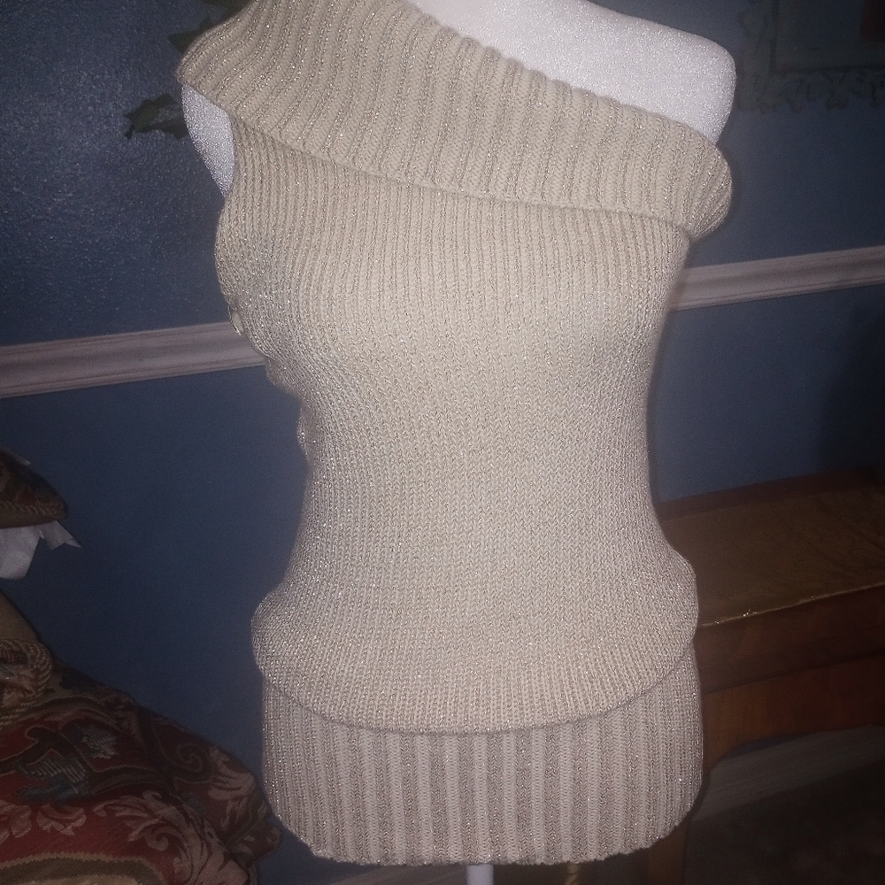 New York & Company Metallic Knit Body Con One Shoulder Sleeveless Sweate…